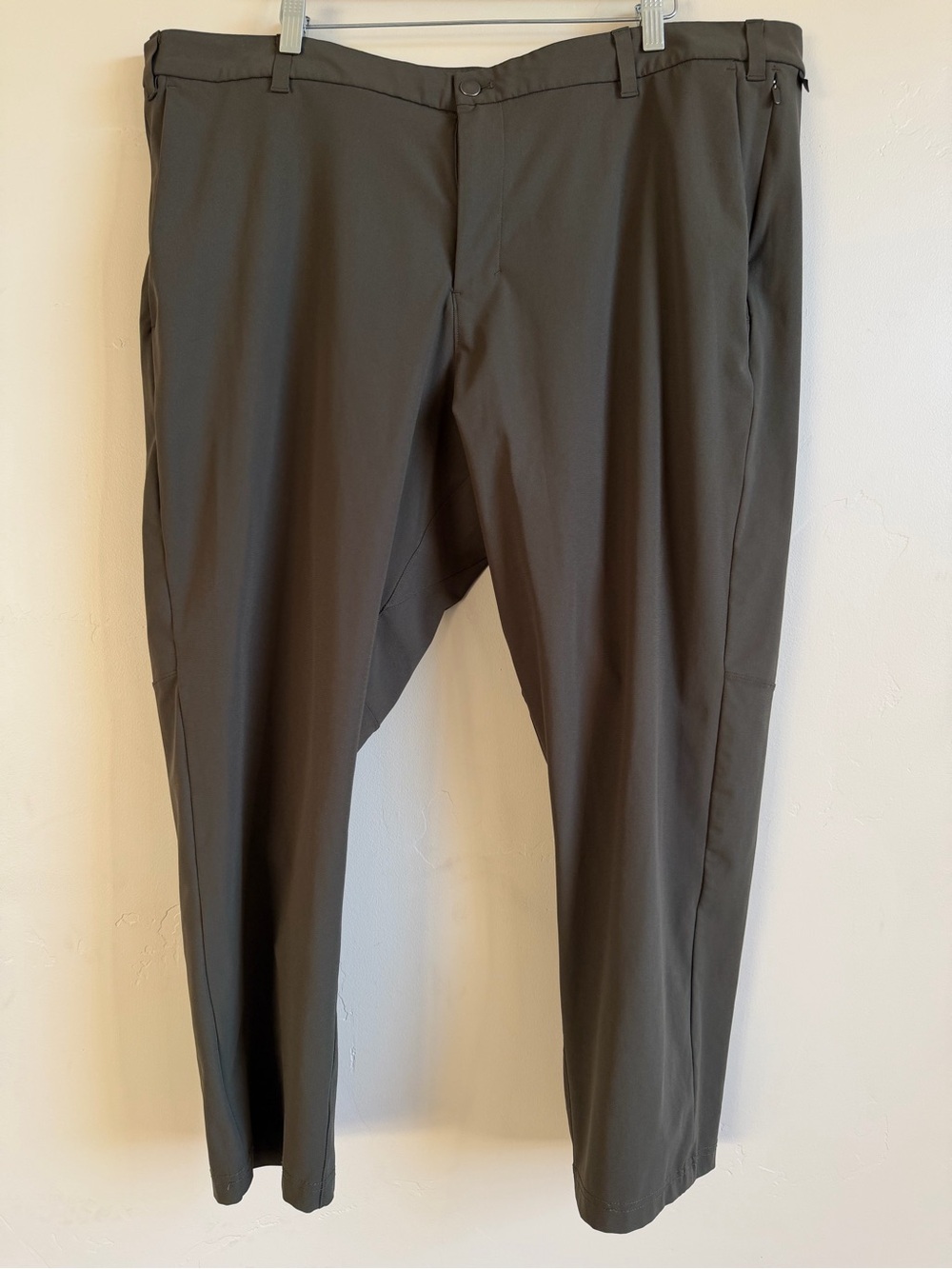 Men’s Lululemon ABC Trousers Size 44